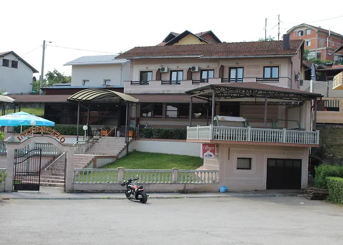 Apartmanhotel Intermezzo Vuk 3*